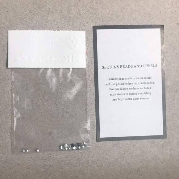 Betsey Johnson, Woman's Size 8.5 Silver Iris Rhinestone Pump - Picture 10 of 10